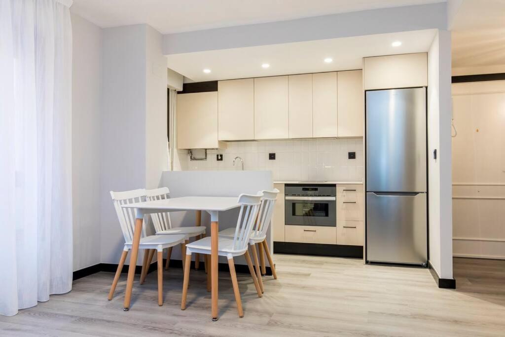 Castrillo 4 Apartamento Acogedor 萨拉戈萨 外观 照片